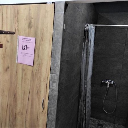Bern Hostel คีชีเนา ภายนอก รูปภาพ