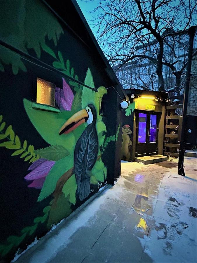 Bern Hostel คีชีเนา ภายนอก รูปภาพ