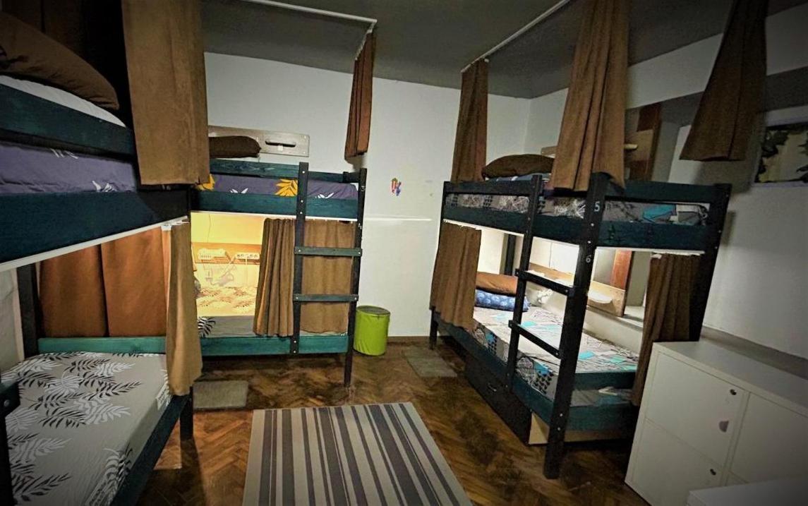 Bern Hostel คีชีเนา ภายนอก รูปภาพ