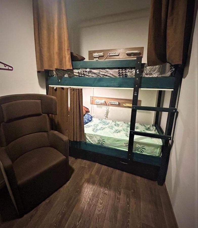 Bern Hostel คีชีเนา ภายนอก รูปภาพ