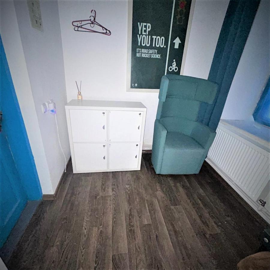 Bern Hostel คีชีเนา ภายนอก รูปภาพ