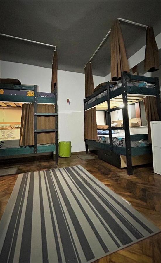 Bern Hostel คีชีเนา ภายนอก รูปภาพ