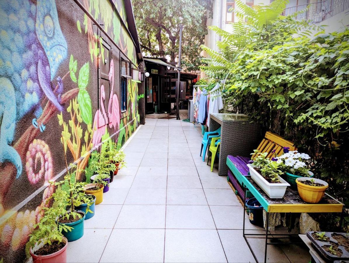 Bern Hostel คีชีเนา ภายนอก รูปภาพ